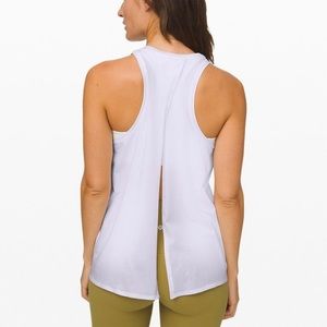 Lululemon top